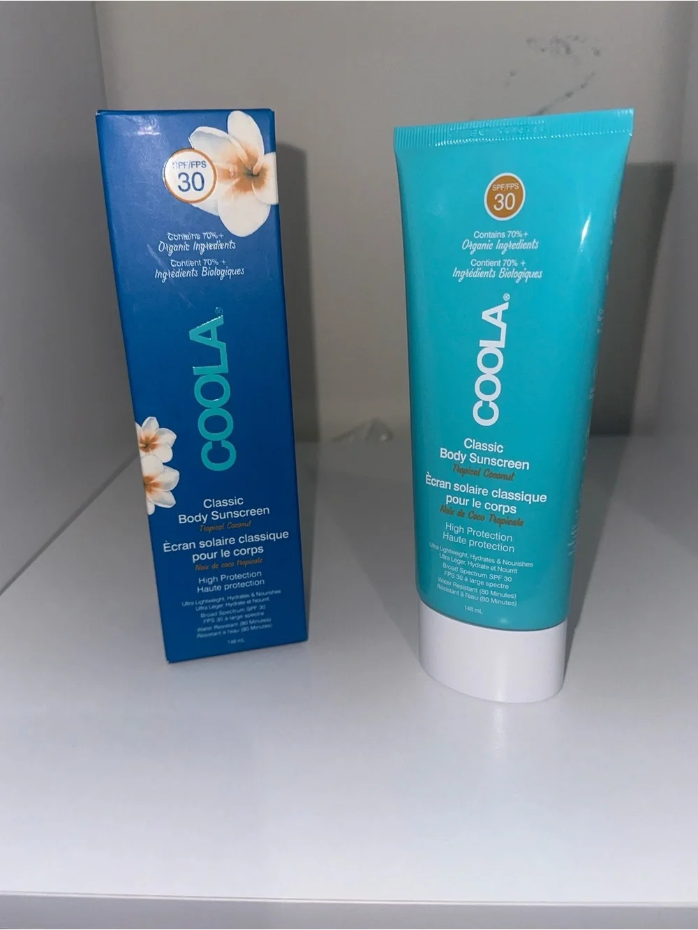 COOLA Classic Body Sunscreen Lotion in Teal exp 6/26